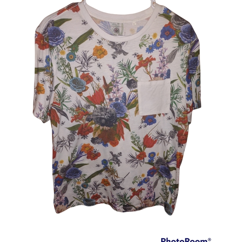 On The Byas Men's Floral Pattern W/ Pocket TShirt